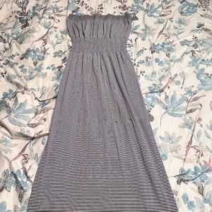 Sleeveless Midi dress